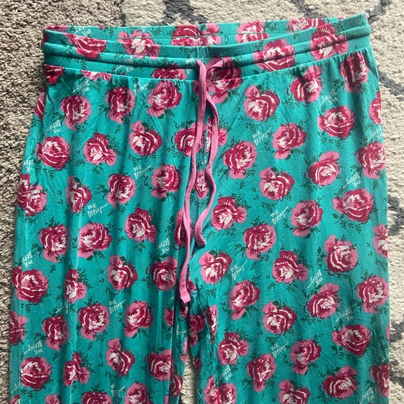 Knix x Betsey Johnson Modal Sleep Set - Picture 9 of 11